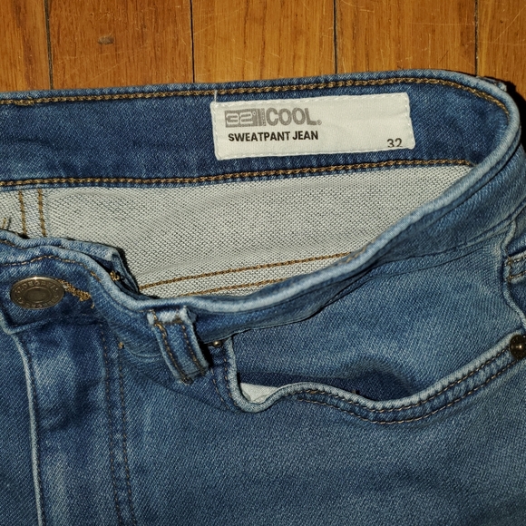 32 Degrees Cool Sweatpant Jeans - Picture 2 of 14